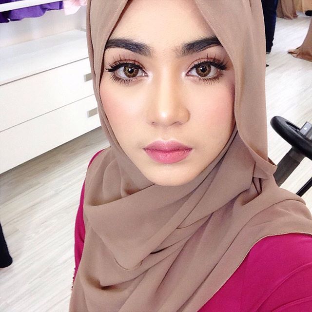 Foto Uyaina Arshad Malaysia