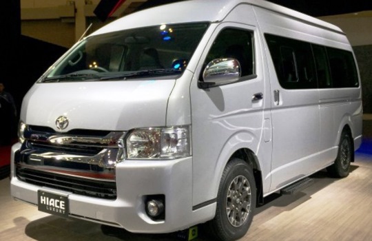 Keuntungan Sewa Hiace Jogja untuk Liburan yang Menyenangkan